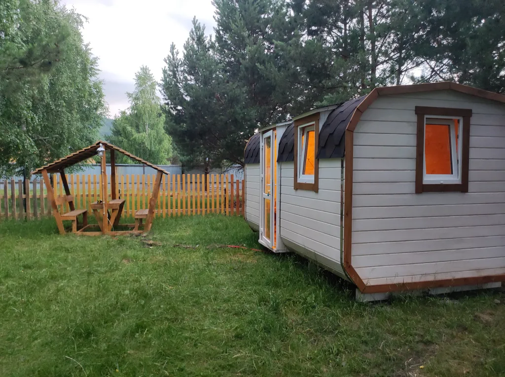 Мини-домик Бочка с собственной беседкой