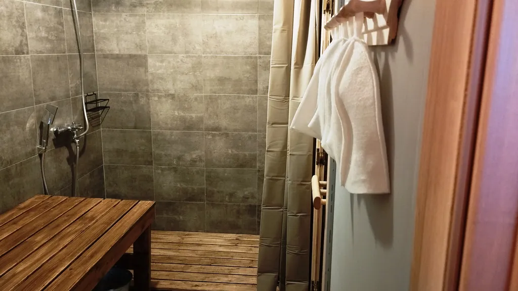 Стильный коттедж с баней и купелью