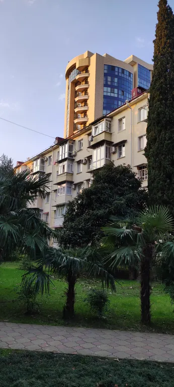 Квартира Трёхкомнатная квартира в центре — Сочи
