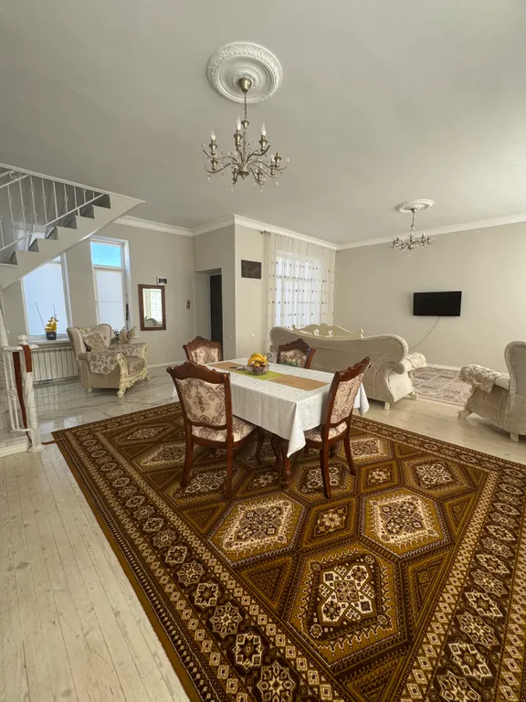 Уютный, просторный светлый дом в самом красивом городе