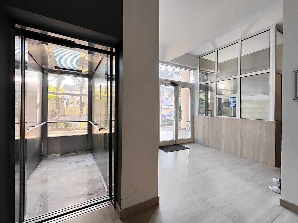 Евротрешка с видом на море на первой линии Элегантный Взгляд