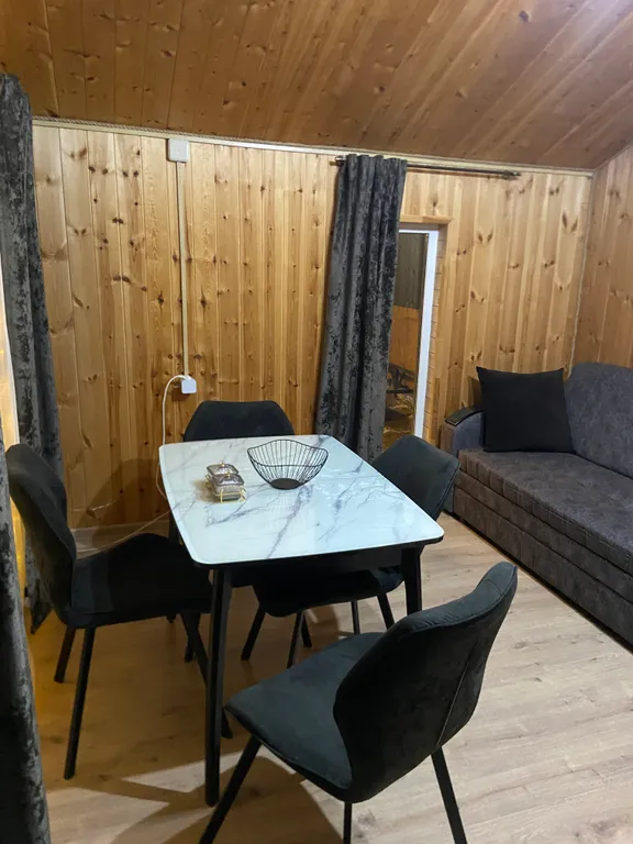 Домик в сосновом бору