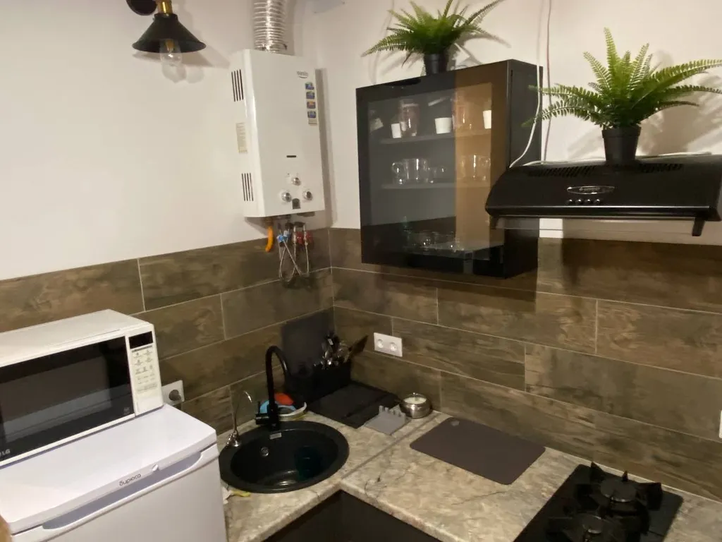 Предлагается уютная студия в центре старого города