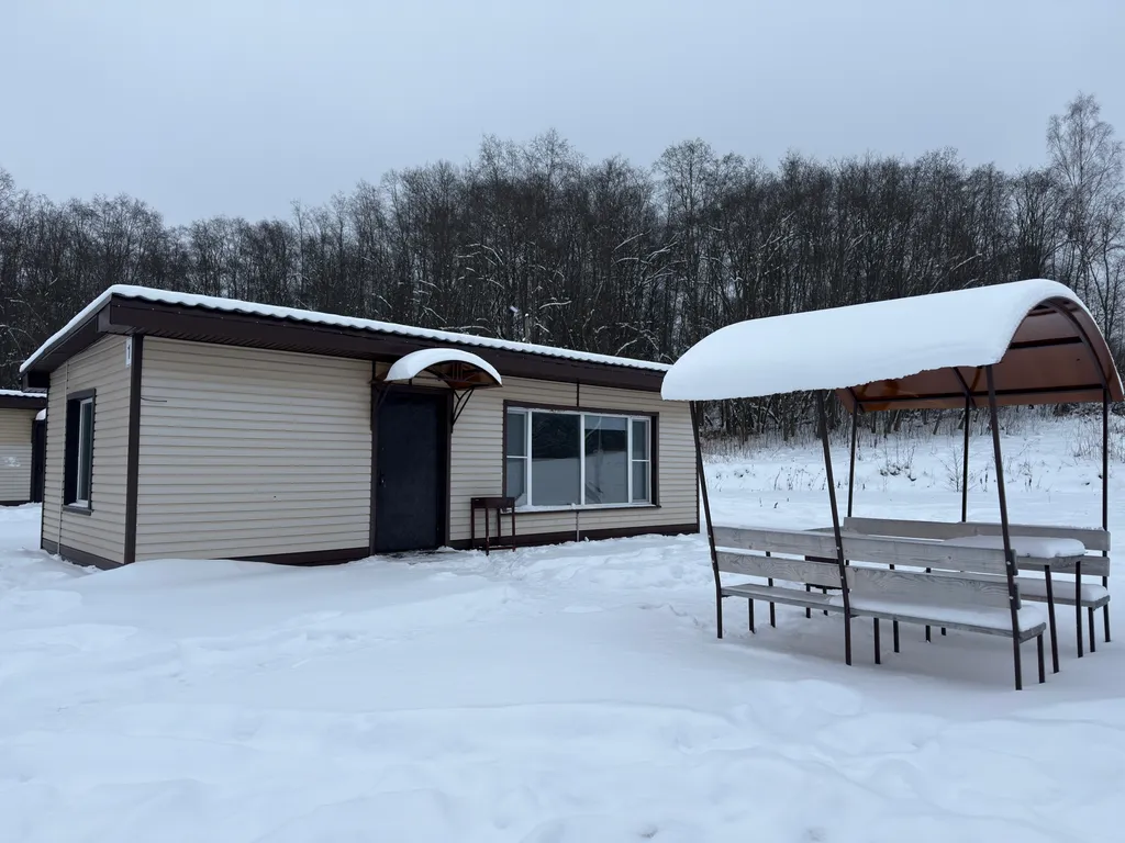 Глэмпинг у peки Bолoста