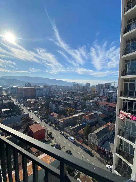 Уютная студия в центре с видом на горы