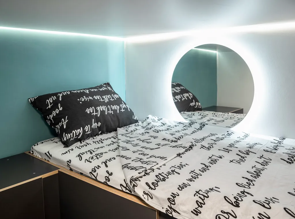 Уютная квартира с дизайнерским ремонтом в центре города.