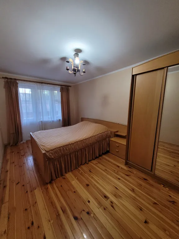 4-комнатная Квартира