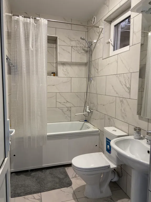 Уютный дом с собственным внутренним двориком