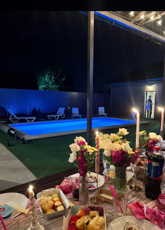 Коттедж с баней и теплым бассейном