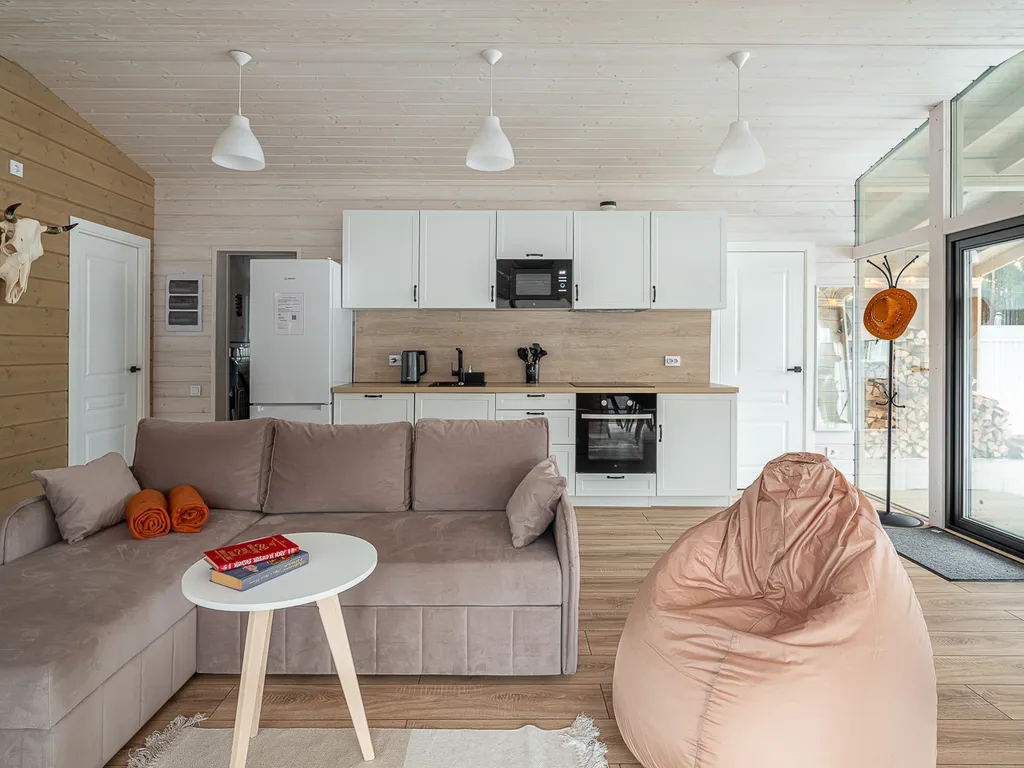 Семейный дом с камином