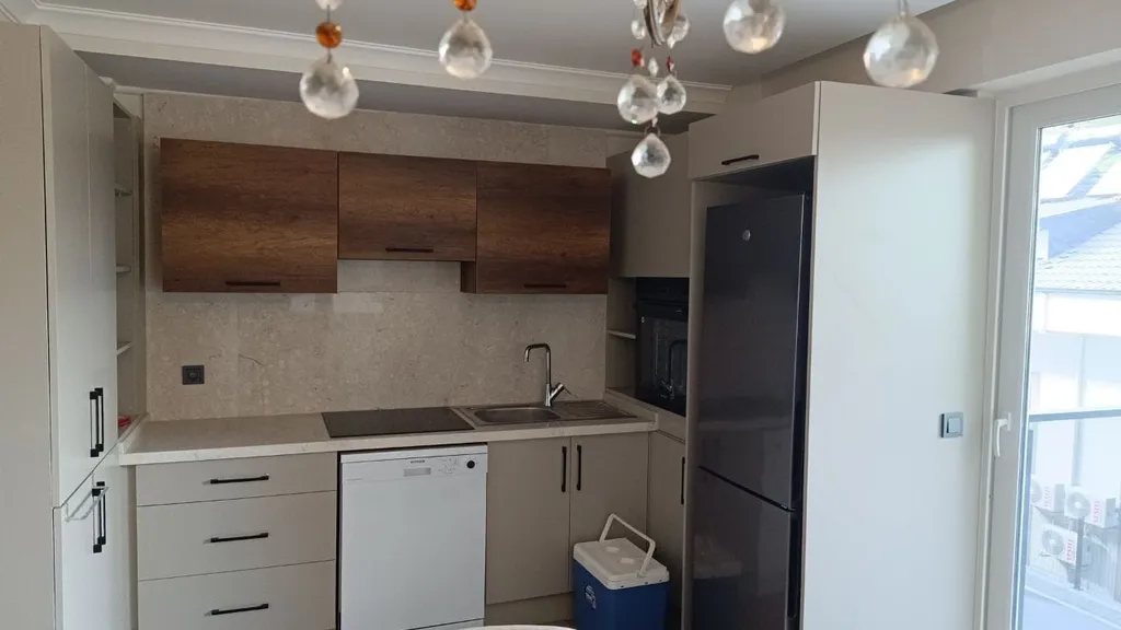 Квартира с бассейном и собственным полисадником