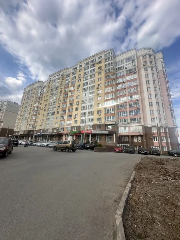 ЦЕНТР.  2 КОМНАТНАЯ КВАРТИРА