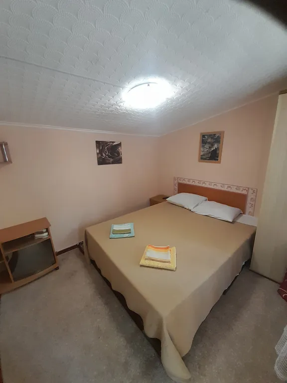 Коттедж Коттедж Уютная дача до 3х гостей с большим двором, 5мин. Ходьбы к морю — Кацивели