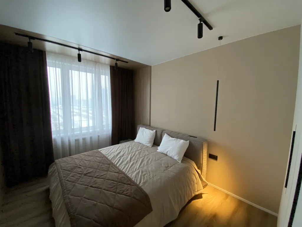 Современная 2-х комнатная квартира возле Планеты