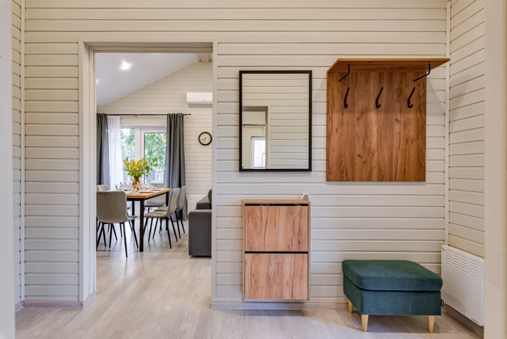 Альпийский - дом с костровой чашей и колонкой Алиса