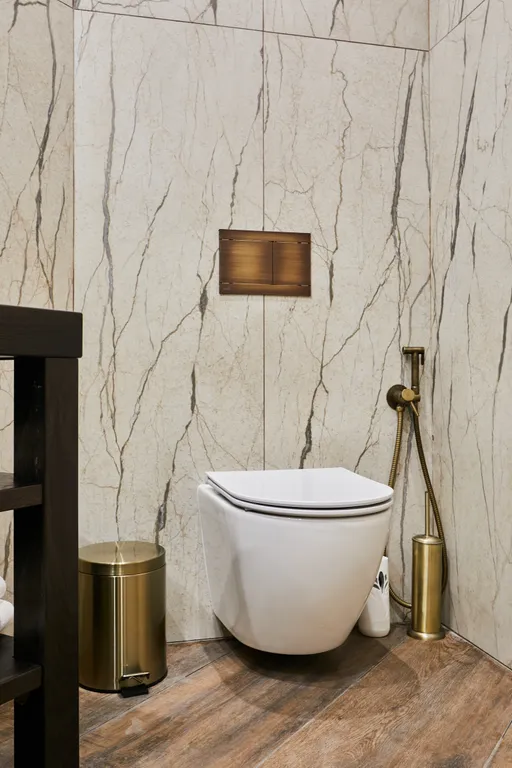 Полулюкс с кроватью размера king-size видом на озеро