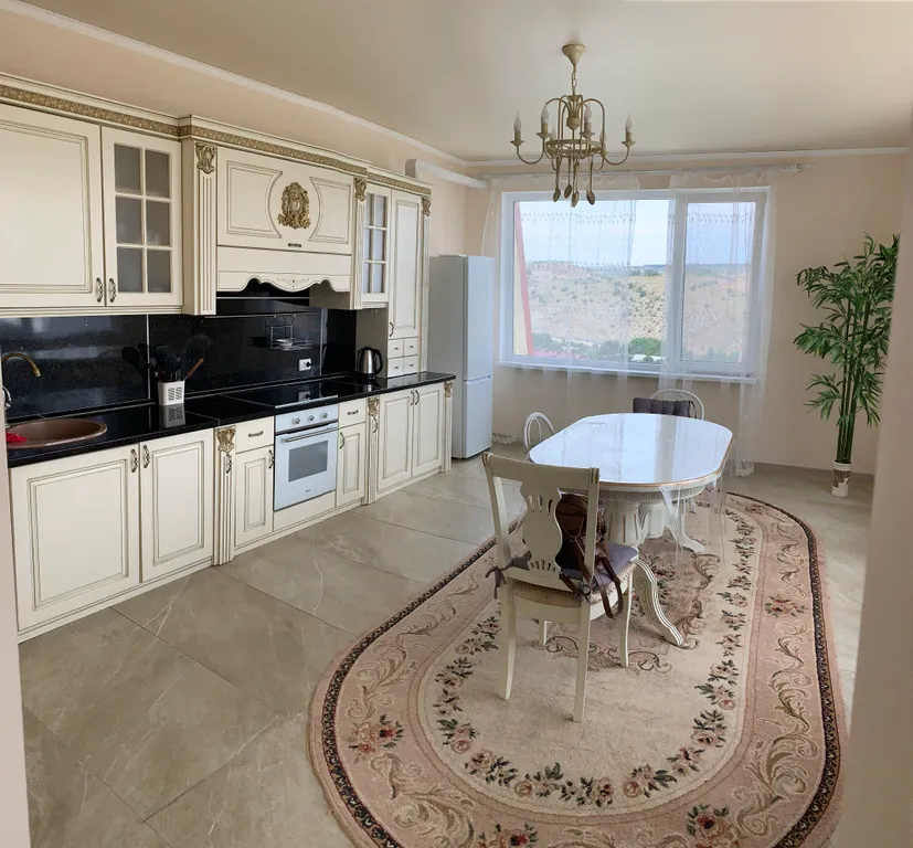 4-комнатная Квартира