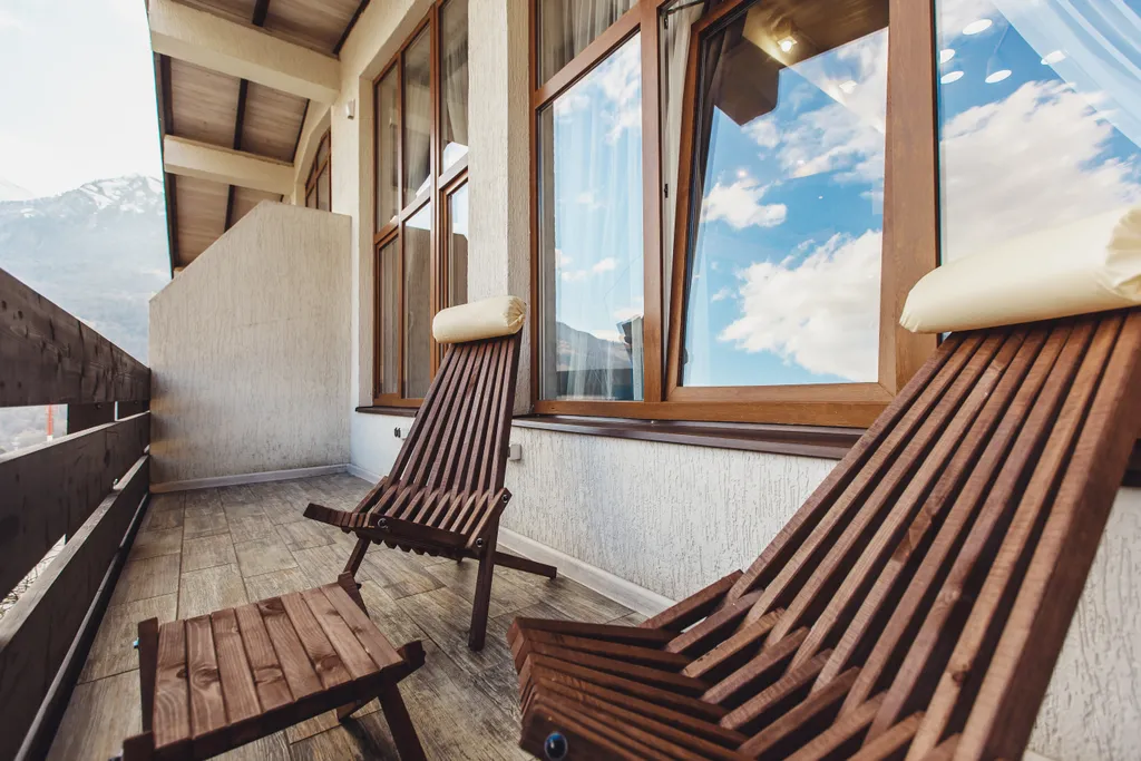 Видовая двухэтажная мансарда в центре