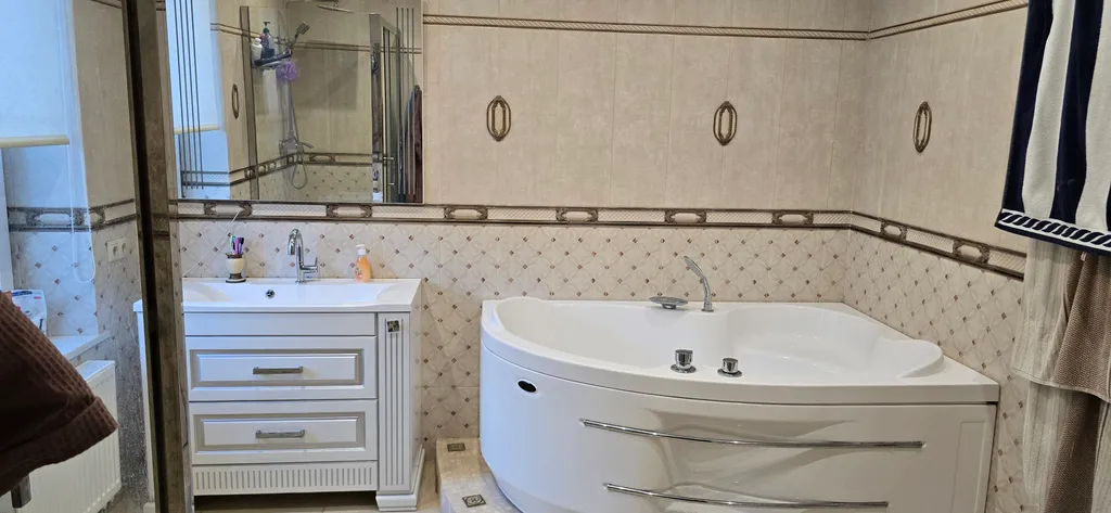 Аренда шикарного дома с ландшафтный дизайном