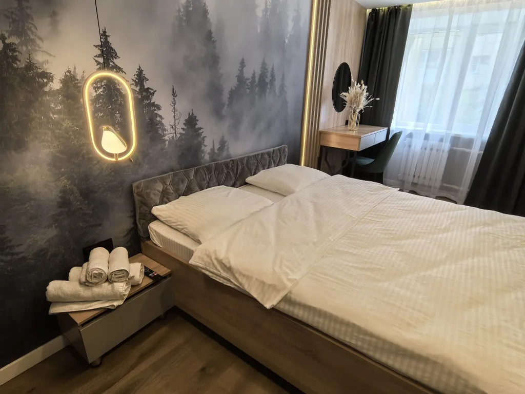 3-комн на Тушканова- 4 кровати