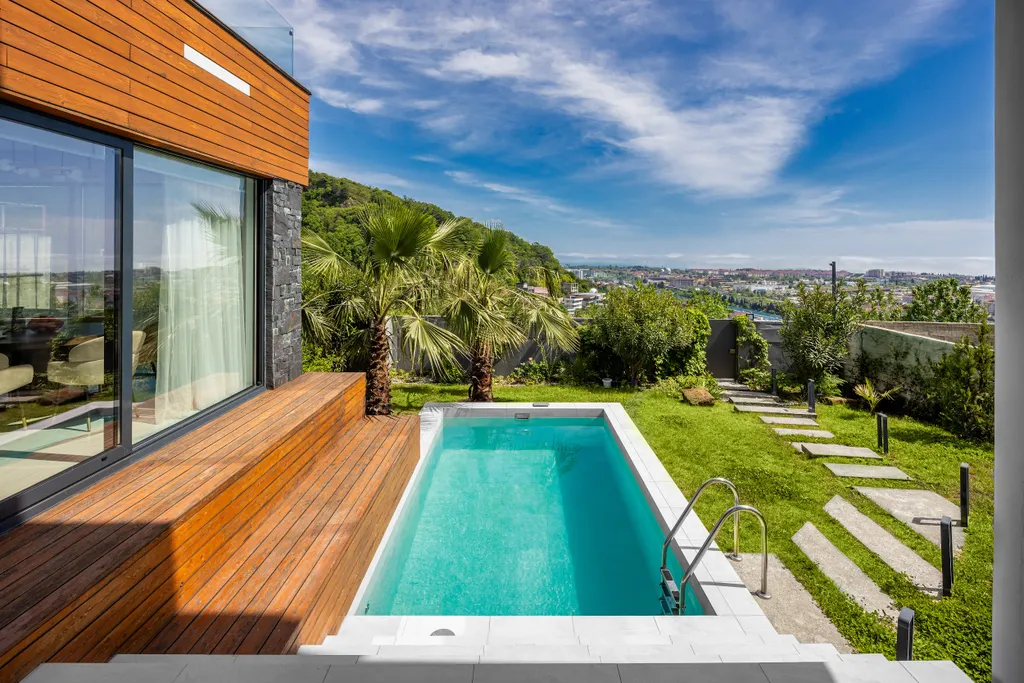 Дизайнерская вилла с видом на Олимпийский парк и море