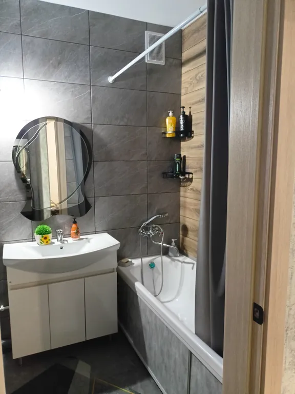 Уютная квартира возле федеральной трассы, в новостройке, с горячей водой