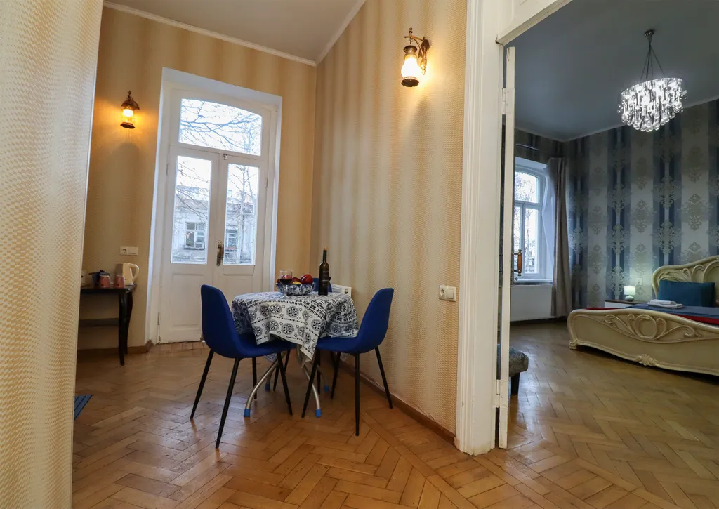 Квартира с балконом в центре