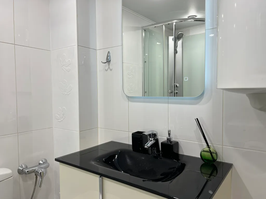 Квартира Квартира Двухкомнатный апартамент в ЖК комфорт-класса в центре — Калининград