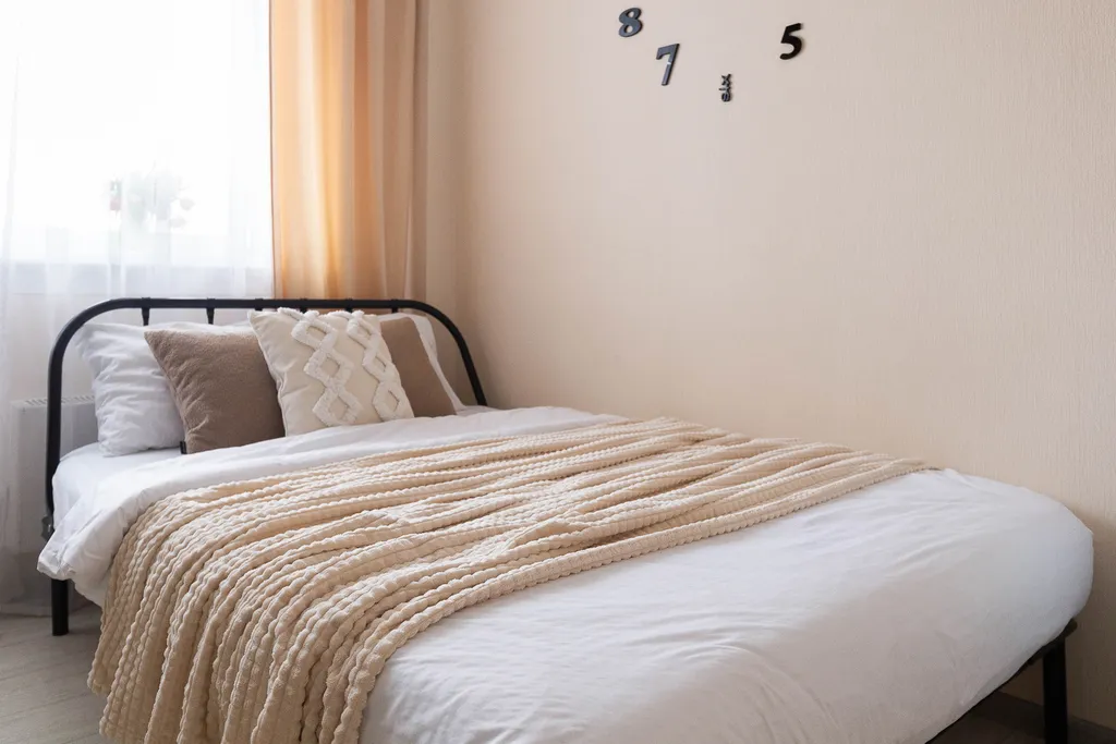 Студия рядом с центром и метро, с кондиционером