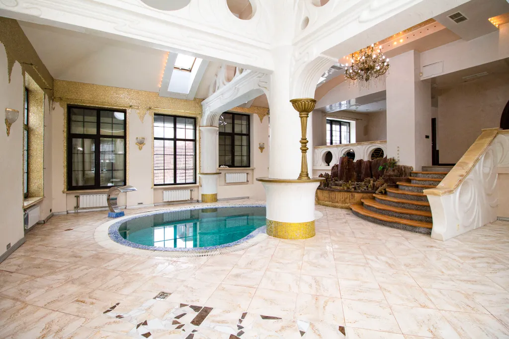 Шикарный дом с сауной, бассейном, караоке