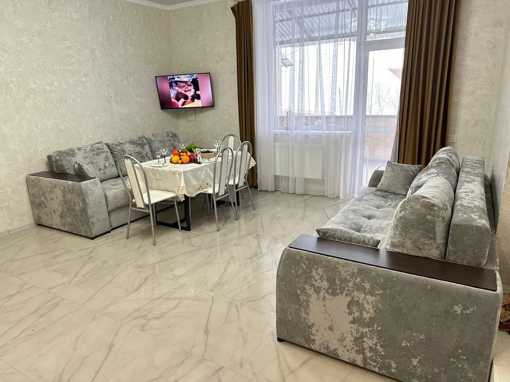 Уютная квартира рядом с горнолыжным комплексом — аренда посуточно в Зелёная Поляна