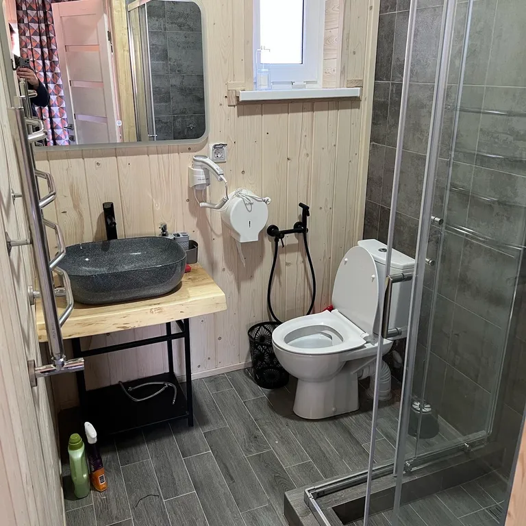 Вилла на берегу реки