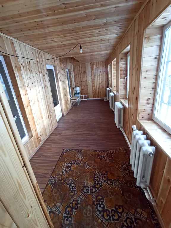 Домик с видом на озеро