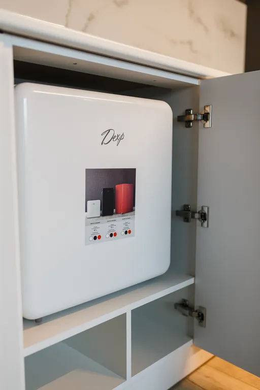 Стильная студия с дизайнерским ремонтом