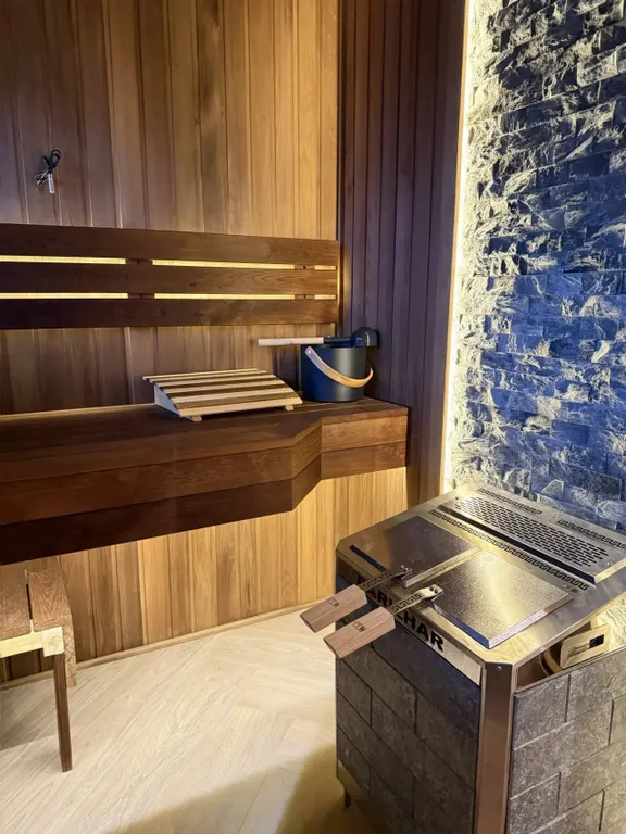 Премиальный дом с видом на лес и пруд в поселке года Ели estate