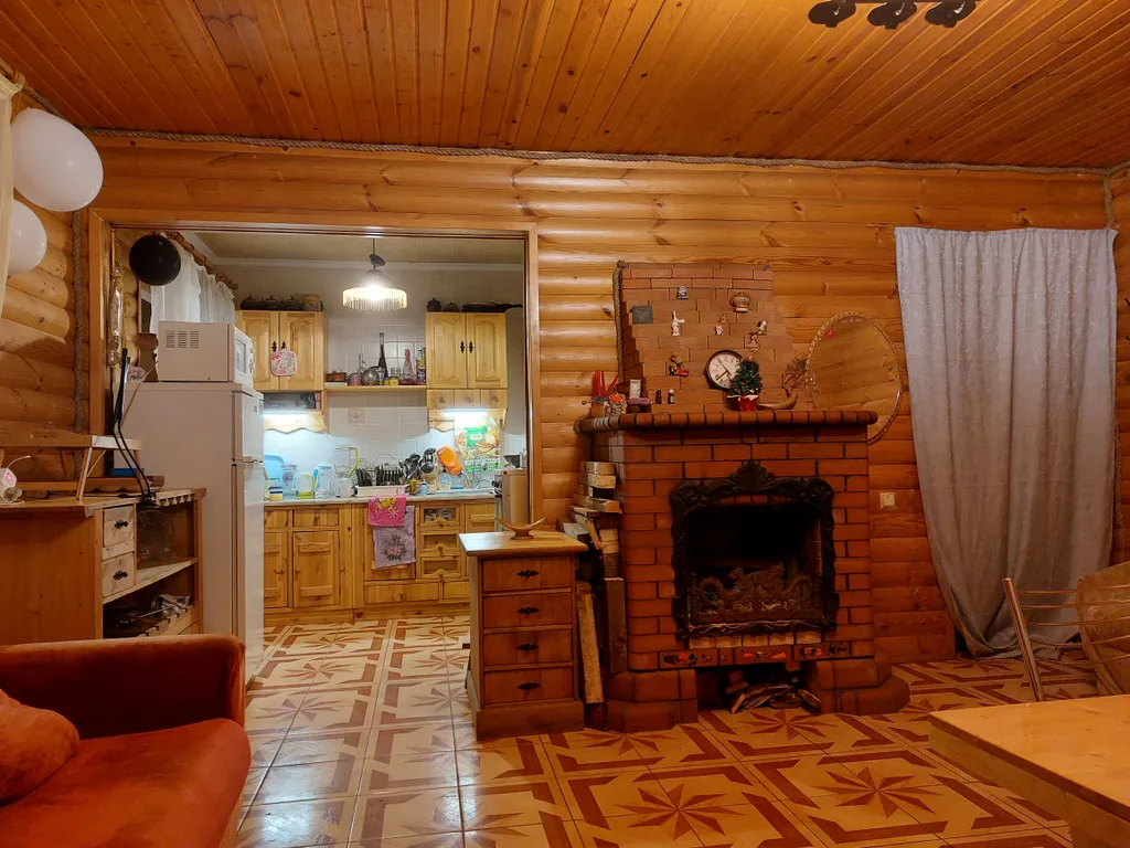 Уютный коттедж с камином и банькой