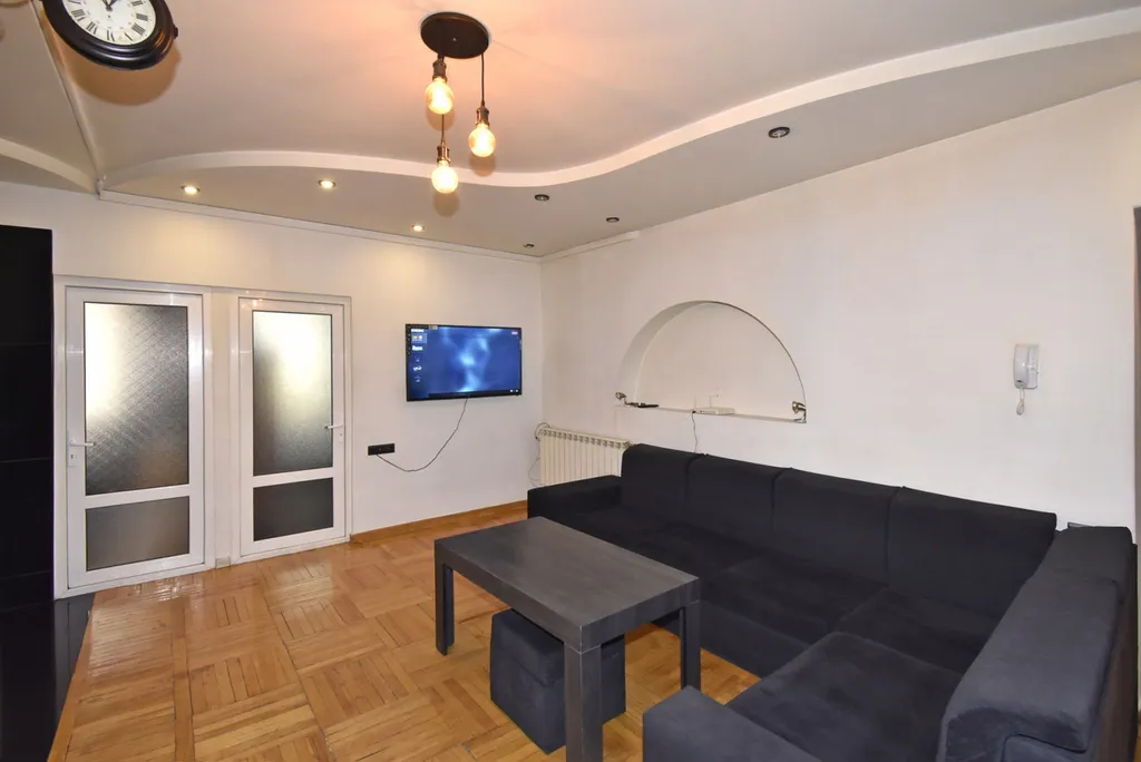 4-комнатная Квартира