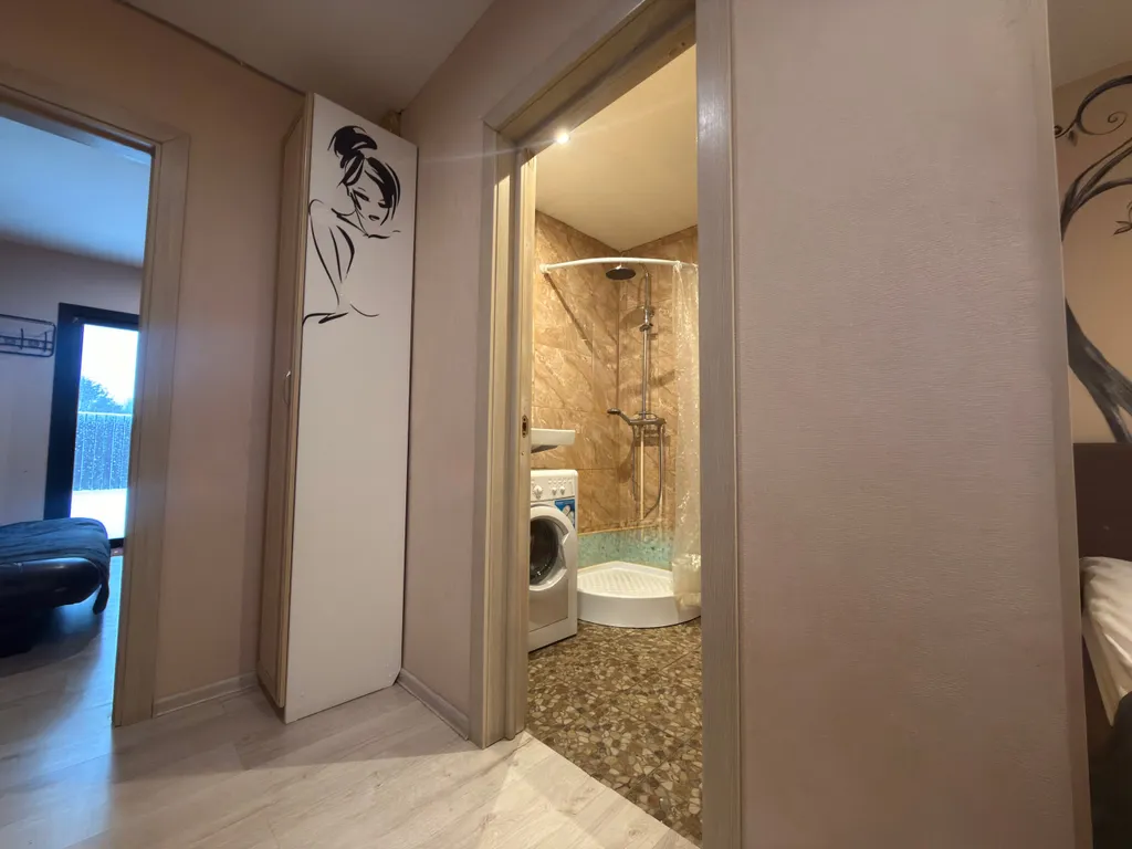 Апартаменты в коттедже с мангалом на территории, от центра 10 минут