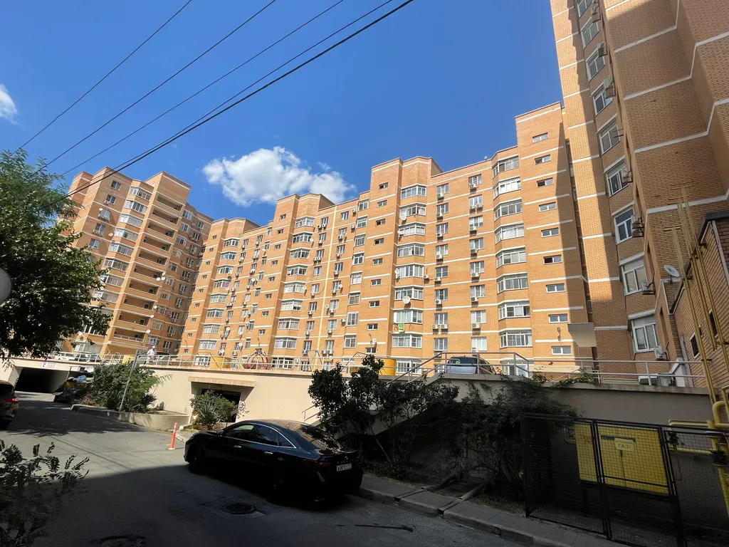 Квартира 3 комнатная квартира в центе города с видом на море — Новороссийск