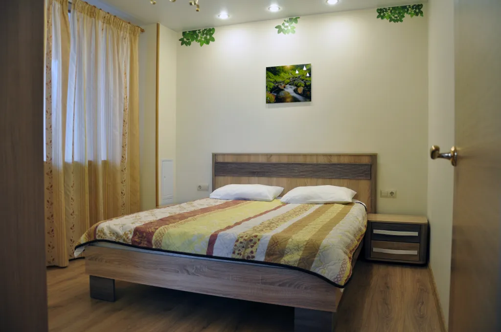 Уютная студия с 1 отдельной спальней в центре с видом на море