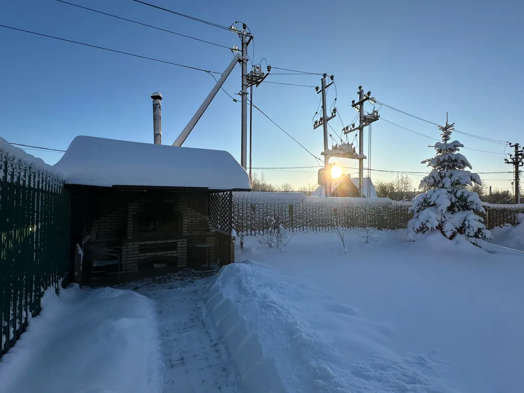 Коттедж Дом у озера и леса — Снегиревка
