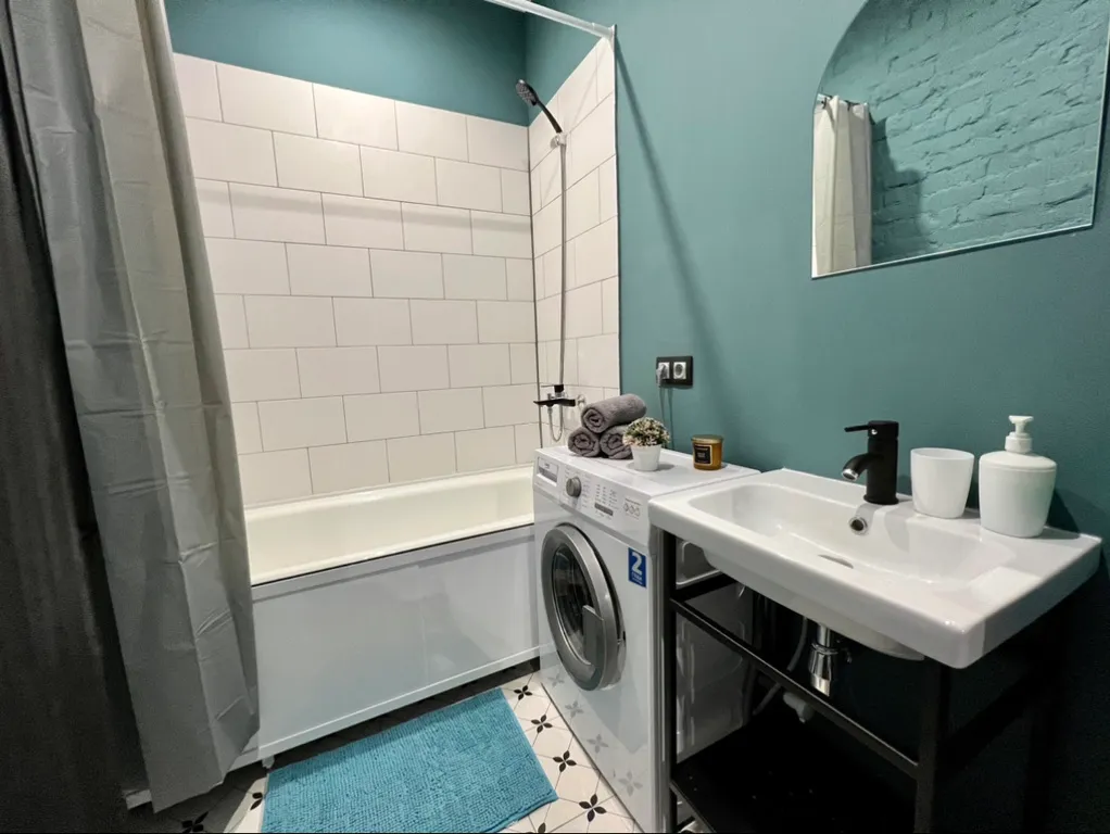 Дизайнерская студия на четверых гостей