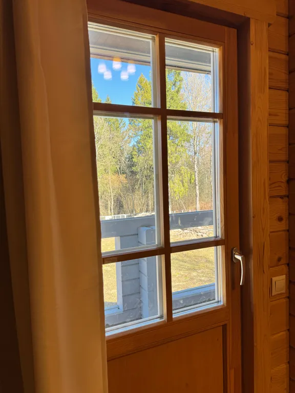 Дом на берегу водохранилища