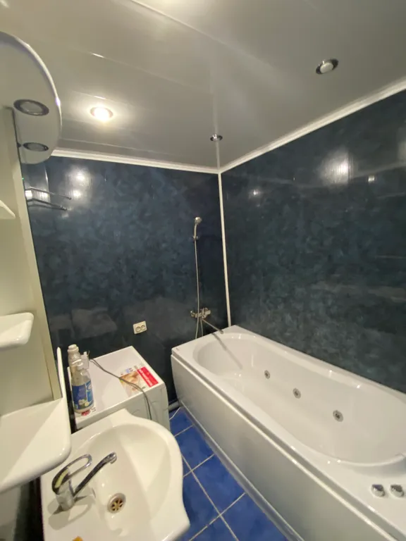 Квартира в центре поселка Кантемировка