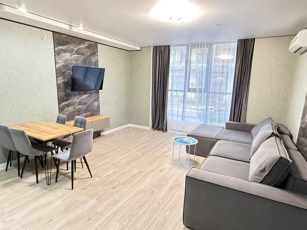 Апартаменты трёхкомнатные у моря