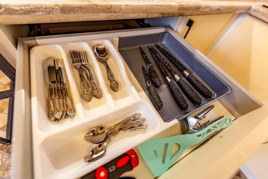 Квартира Двухкомнатная квартира класса комфорт с панорамным остеклением ветер гор — Геленджик