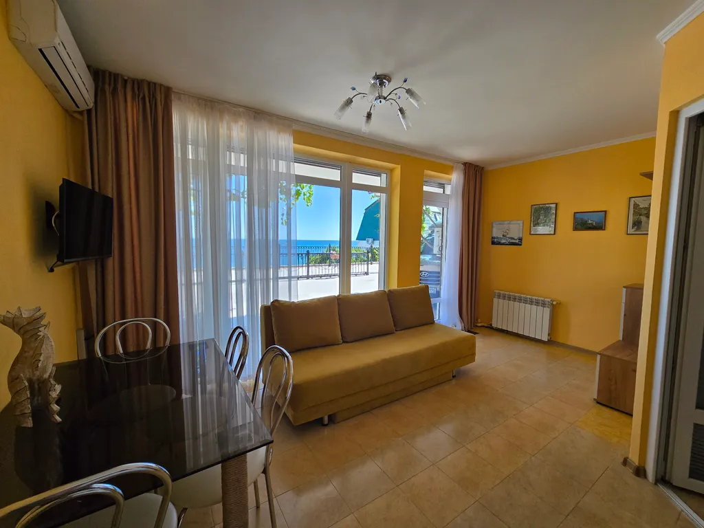 Апартамент Комфорт в эллинге Селена