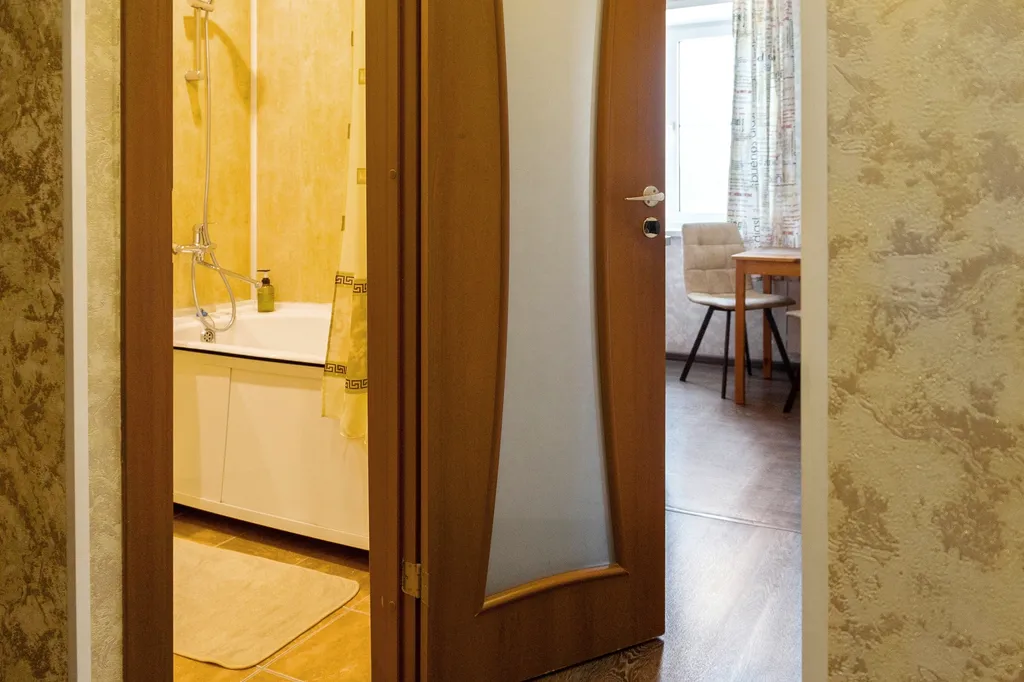 Уютная двухкомнатная квартира на 4 этаже с балконом, кондиционером