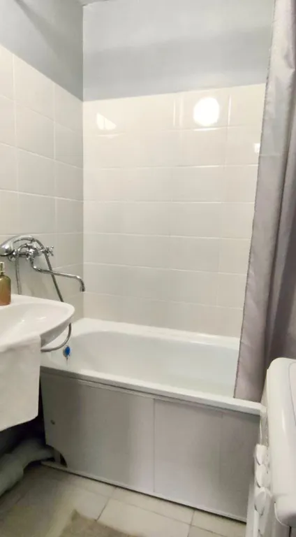 Уютная квартира рядом с МНТК