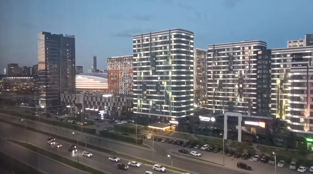 Апартамент с 2 спальнями рядом со спортивными комплексами